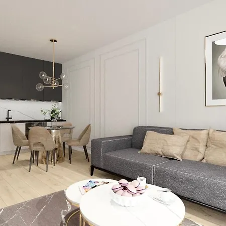 Z Basenem Polanki Aqua D306 Колобжег